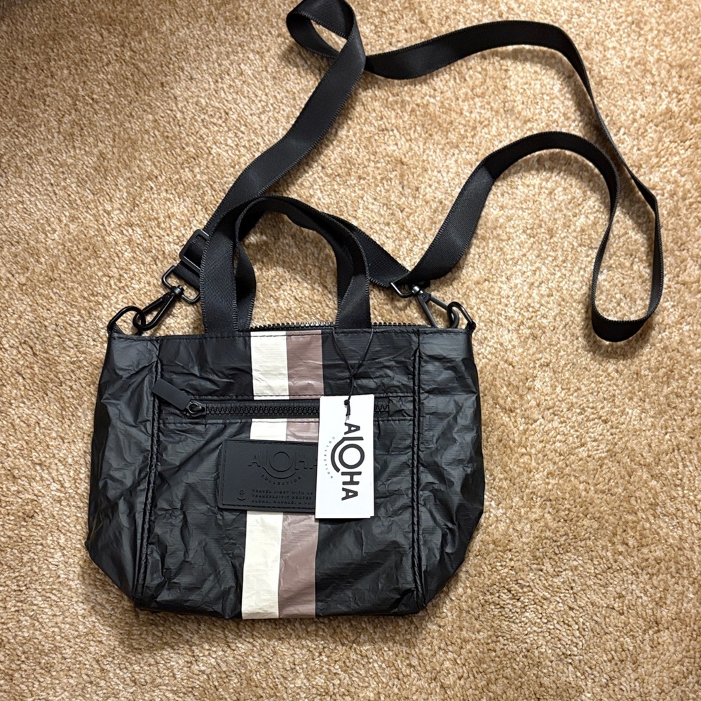 ALOHA Collection Black and White Crossbody Bag